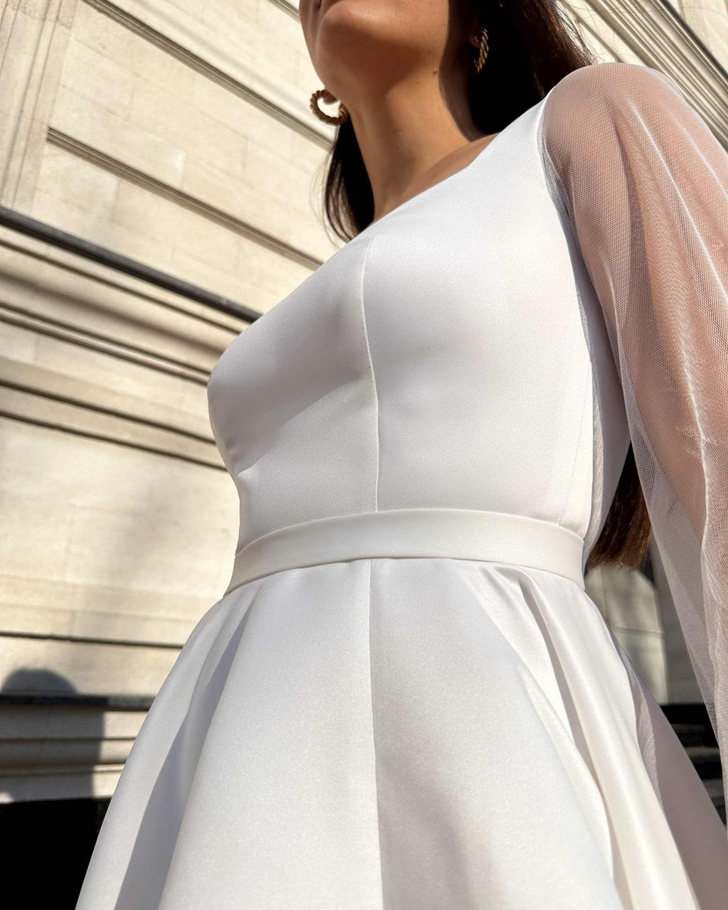 AURORA, rochie de mireasă elegantă cu mâneci lungi și șliț