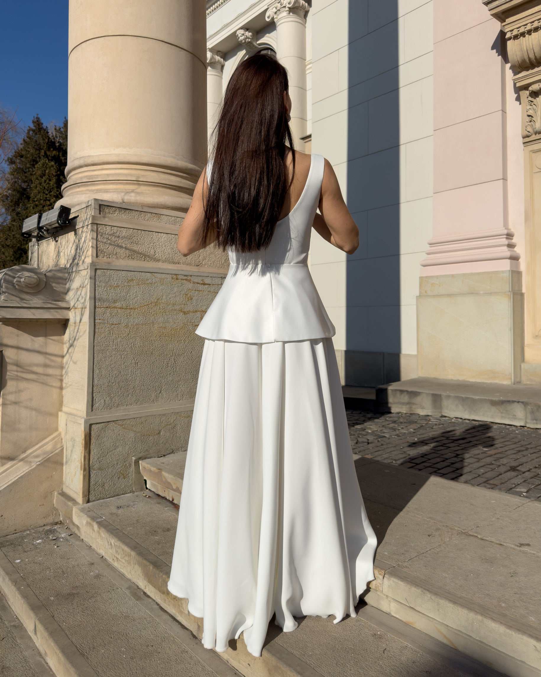 Brautkleid mit abnehmbarem Peplum