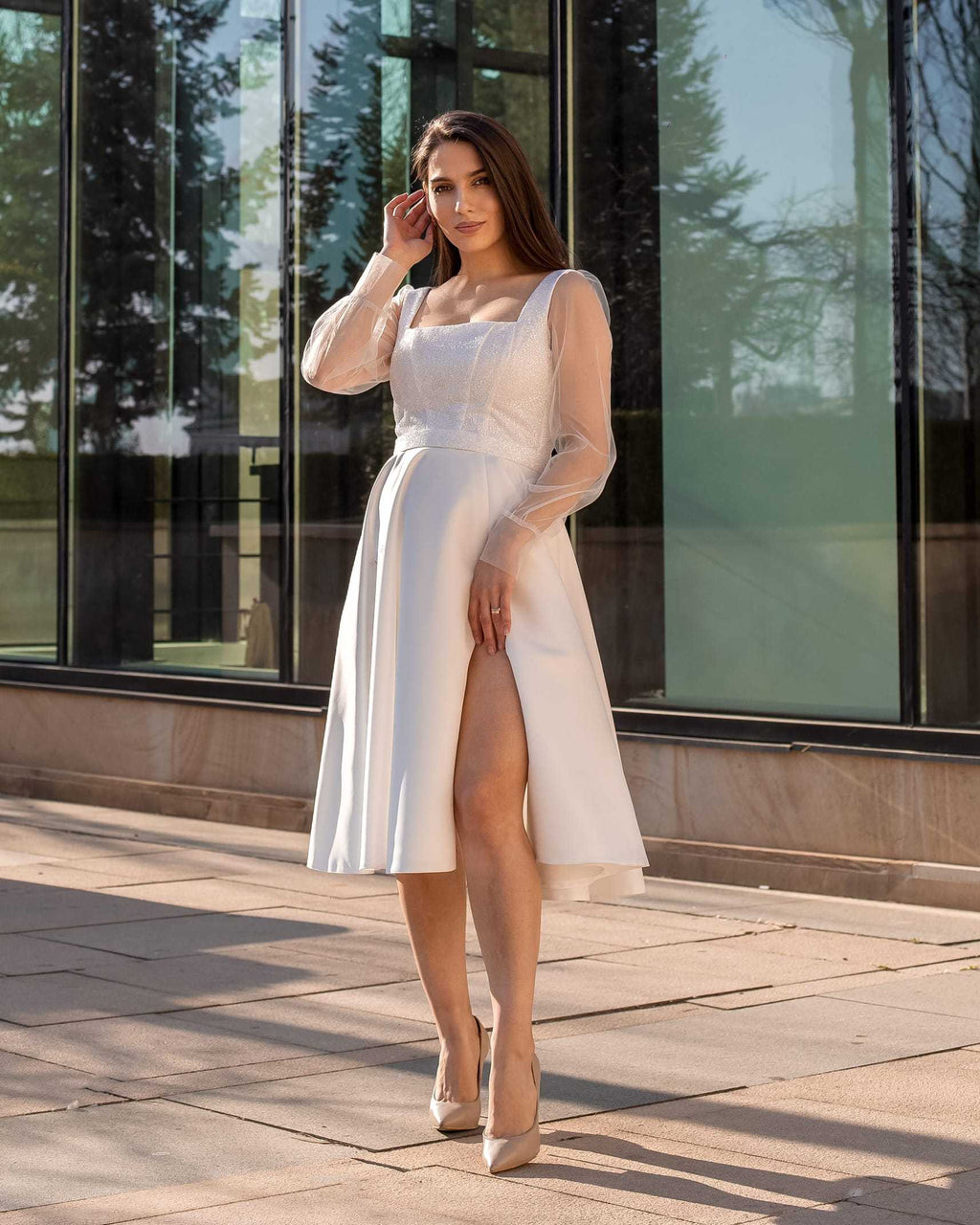 Rochie alba cununie sau înscriere civilă, croială stil A, top și fustă satin regal, mâneci lungi, șiret spate, ideală evenimente formale.